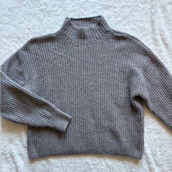 Old Navy Sweaters - Old Navy Heathered Brown Gray Ribbed Mock Neck Sweater